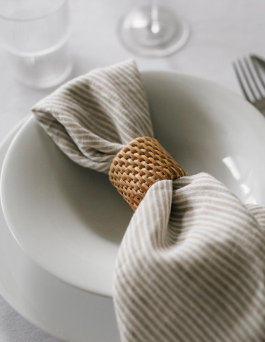 PREMIUM LINEN NAPKINS - STRIPES