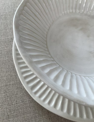 STONEWARE YOLANDA PASTA PLATE