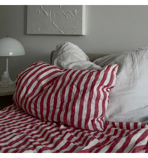 RED STRIPES LINEN PILLOWCASE 2