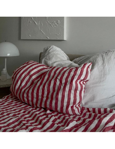 RED STRIPES LINEN PILLOWCASE RED STRIPES LINEN PILLOWCASE