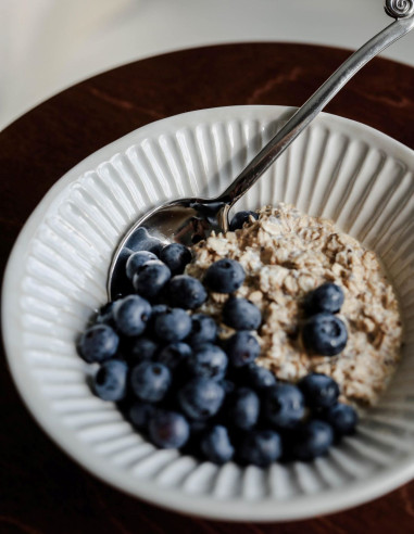STONEWARE YOLANDA PASTA PLATE