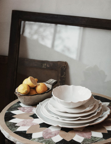 STONEWARE JUDITH PASTA PLATE