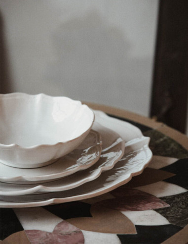 STONEWARE JUDITH PASTA PLATE