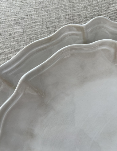 STONEWARE JUDITH DINNER PLATE