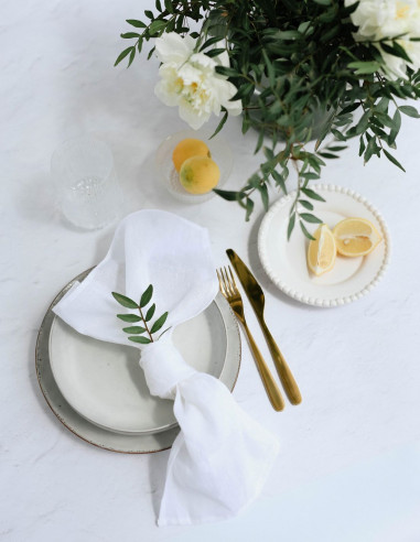 PREMIUM LINEN NAPKINS - PURE WHITE PREMIUM LINEN NAPKINS - PURE WHITE
